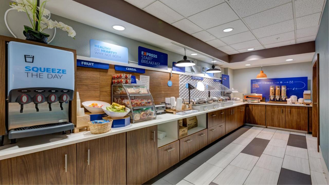 Holiday Inn Express & Suites Ashtabula-Geneva By Ihg Austinburg Экстерьер фото