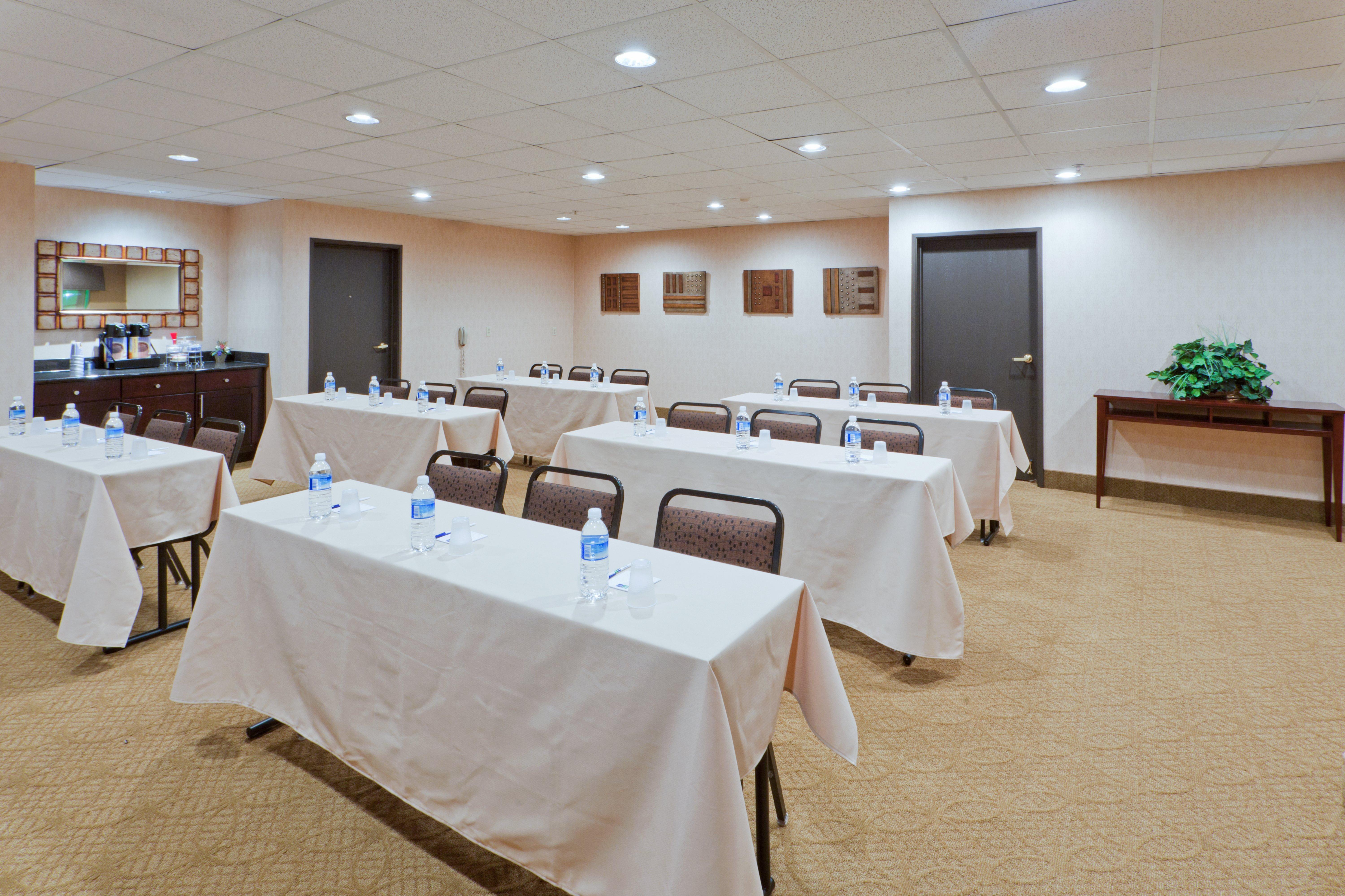 Holiday Inn Express & Suites Ashtabula-Geneva By Ihg Austinburg Экстерьер фото